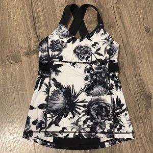 Lululemon tank top